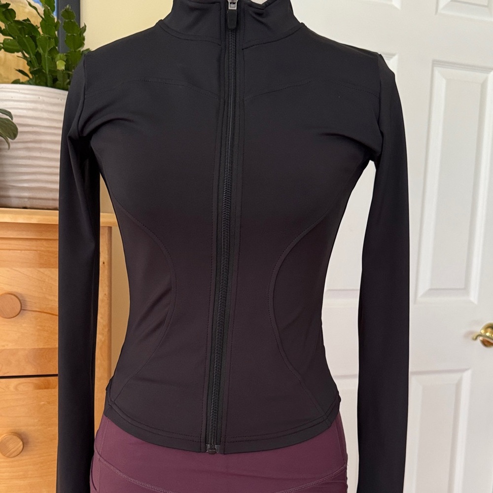 Women's Black Fitted Jacket
